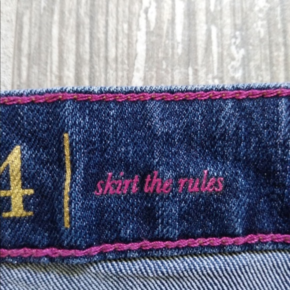 Kate spade button down Denim skirt - Picture 4 of 6